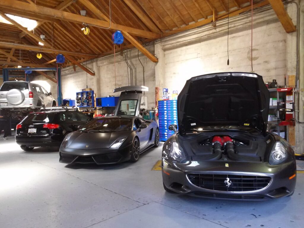 The Evolution of Auto Body Shops: From Traditional to High-Tech Solutions